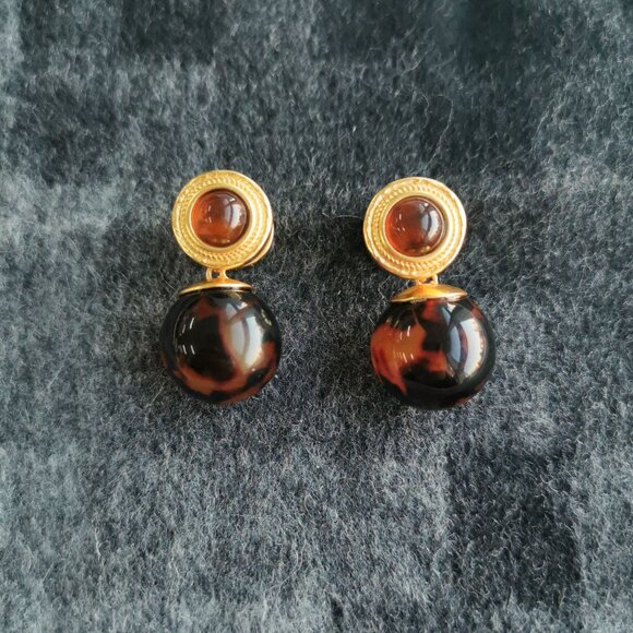 Julie Vos Gold and Brown Tortoise Earrings - Picture 1 of 3